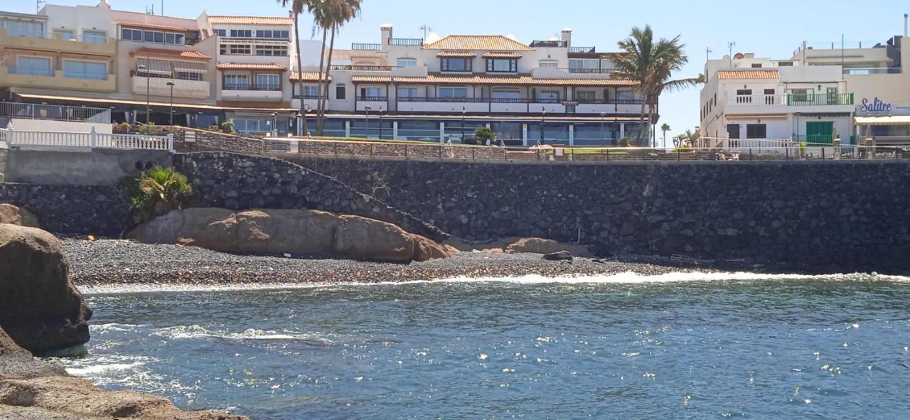 Spacious Apartment Just Few Steps Of The Ocean In La Caleta Адехе Екстериор снимка
