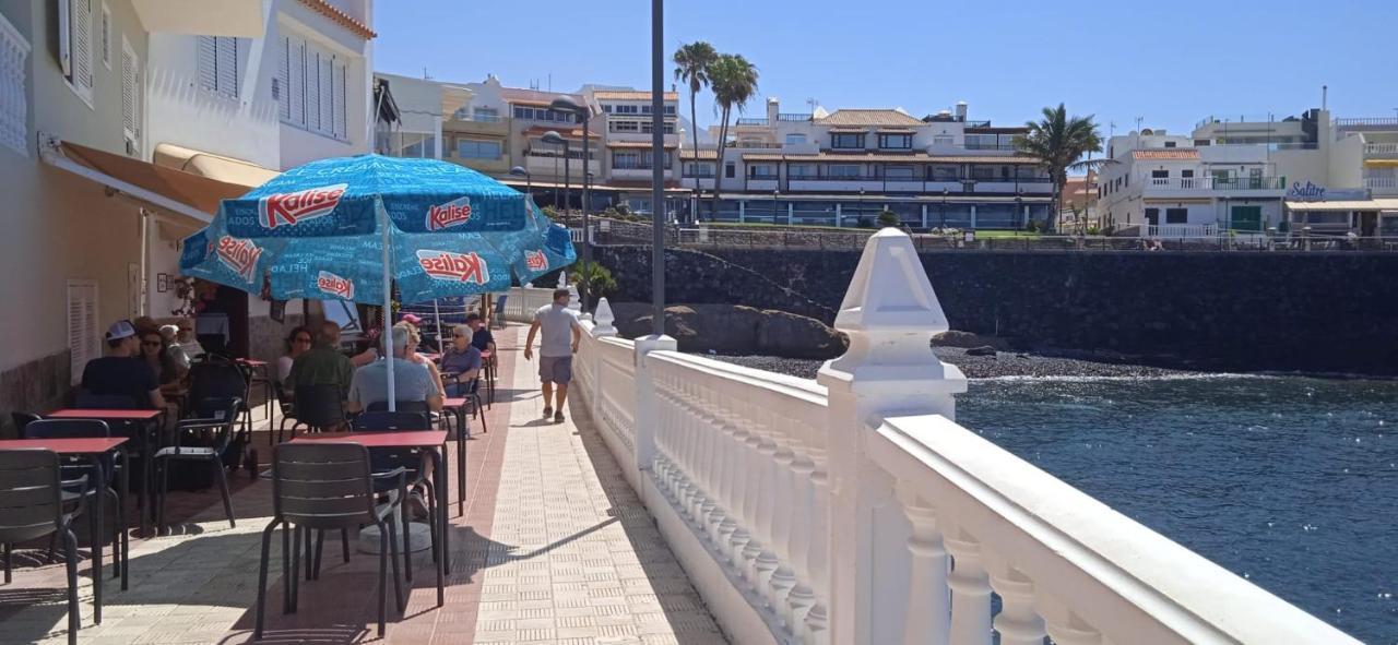 Spacious Apartment Just Few Steps Of The Ocean In La Caleta Адехе Екстериор снимка